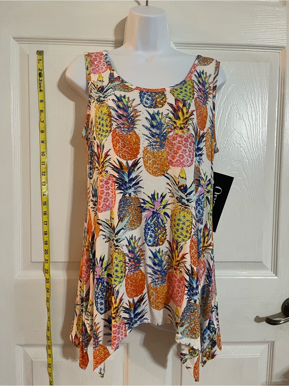 Onque Casuals Multicolor Pineapple Print with Sequins Tank Top Petite Medium